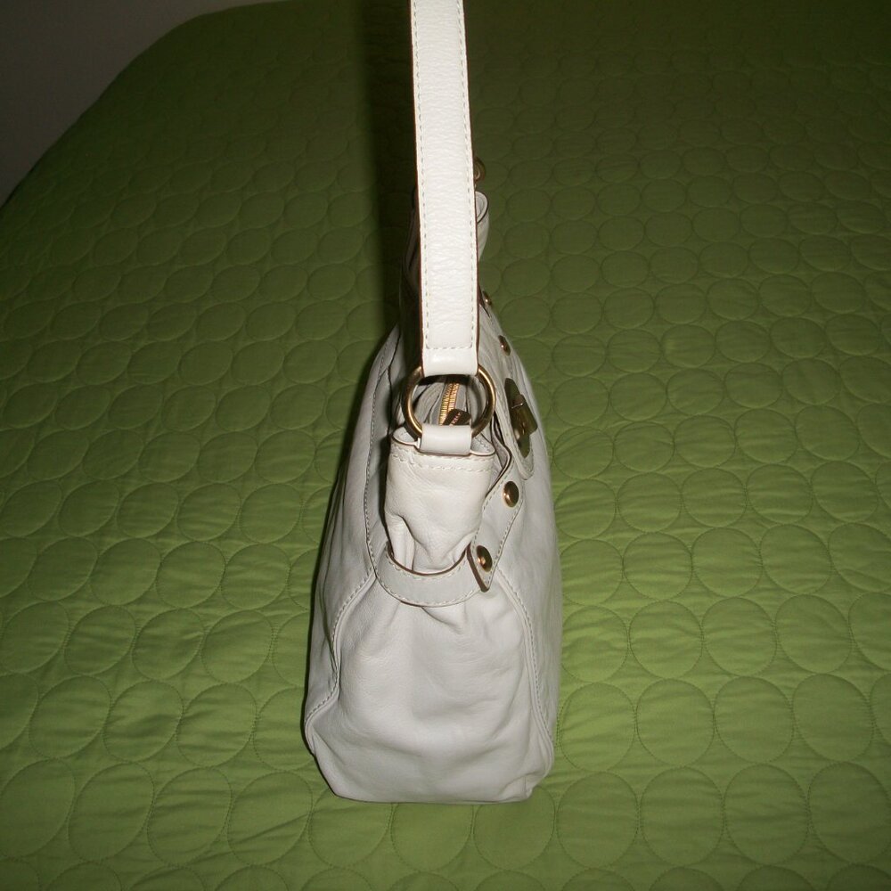 Michael Kors Vintage White Leather Shoulder Bag - Picture 3 of 16